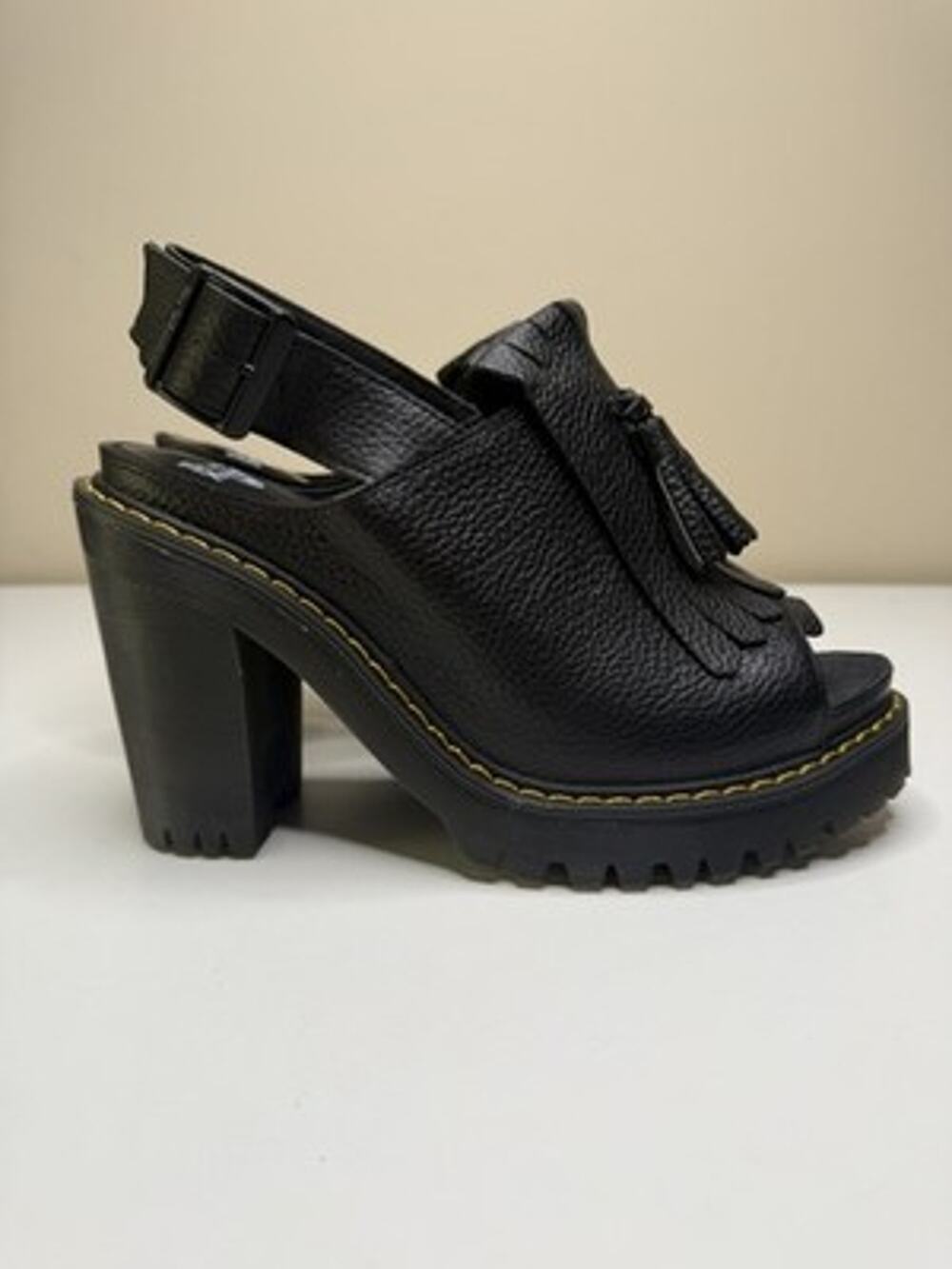 Dr. Martens Seraphina Kiltie Slingback Sandal Womens 9 Black Leather Platform